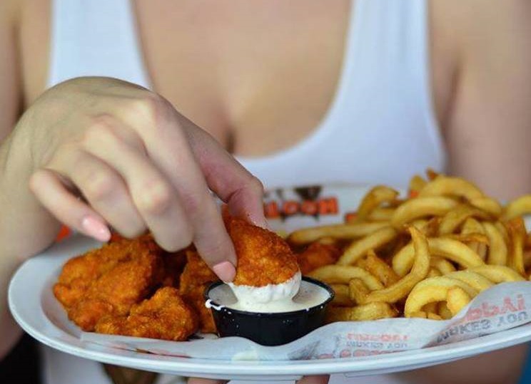 hooters wings plus fries special