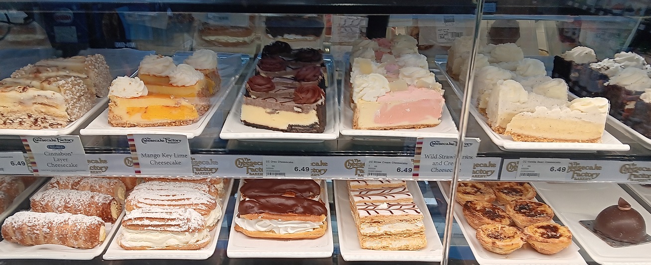 marche leo's dessert counter 475 front st e
